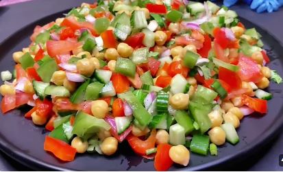Healthy Chickpea and Vegetable Pasta Salad (20 min)