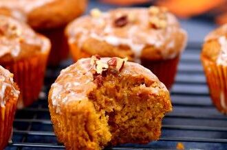 healthy pumpkin muffins with yogurt no sugar